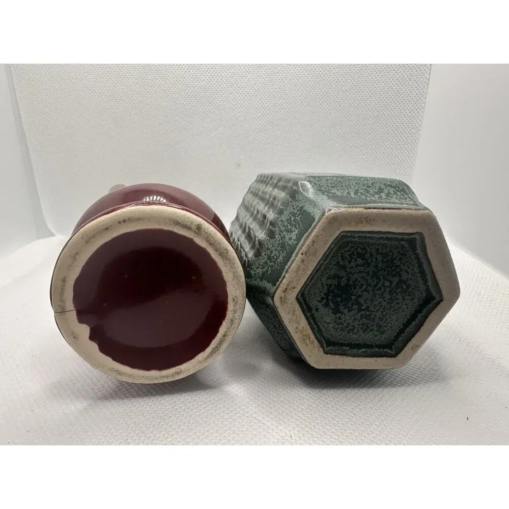 2 Small Vases Lot; 1 Maroon Amphora Style, 1 Green Japanese Sake Bottle/Bud Vase